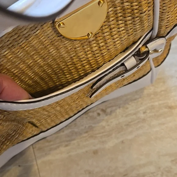 Lauren Ralph Lauren Vintage White/Tan Straw-like Shoulder Bag - Picture 5 of 16